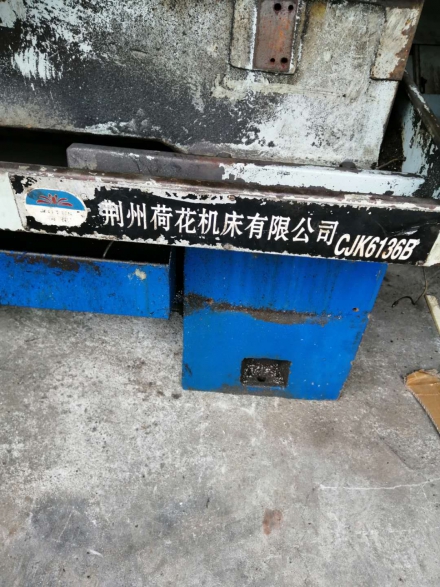 焊拆线上，激光位移传感器盯住0.05毫米误差